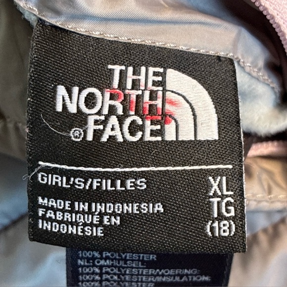 The North Face Kids Silver and Pink Puffer Jacket - Picture 14 of 15